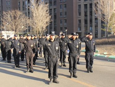 内蒙古安保集团保安队伍规模庞大，如何确保安全技能和素质？